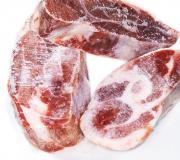 Defekte të mishit Njolla të përgjakshme në mishin e derrit