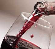 Oamenii de știință echivalează un pahar de vin roșu cu o oră în sală Întărește sistemul imunitar